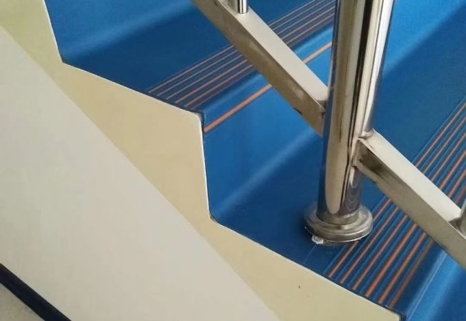 塑胶楼梯踏步