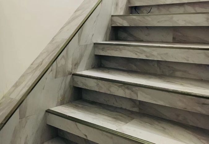塑胶楼梯踏步