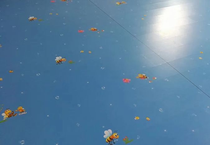 幼儿园塑胶地板